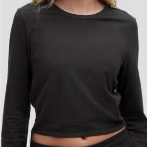 Lululemon Athletica Black Fitted Crop Long Sleeve Tee